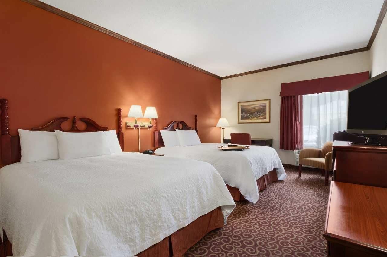 Days Inn By Wyndham Forrest City Exterior photo